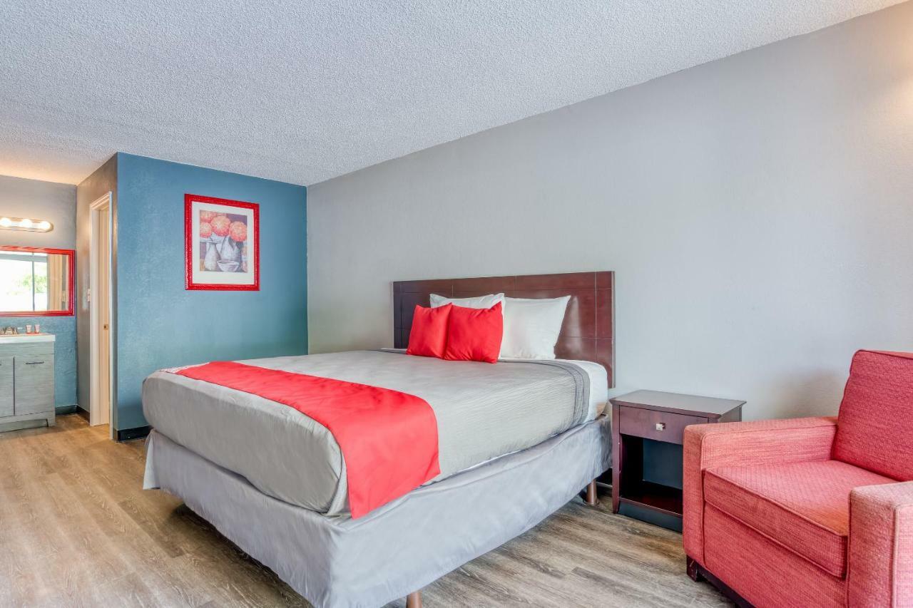 Bayside Inn Pinellas Park - Clearwater Extérieur photo