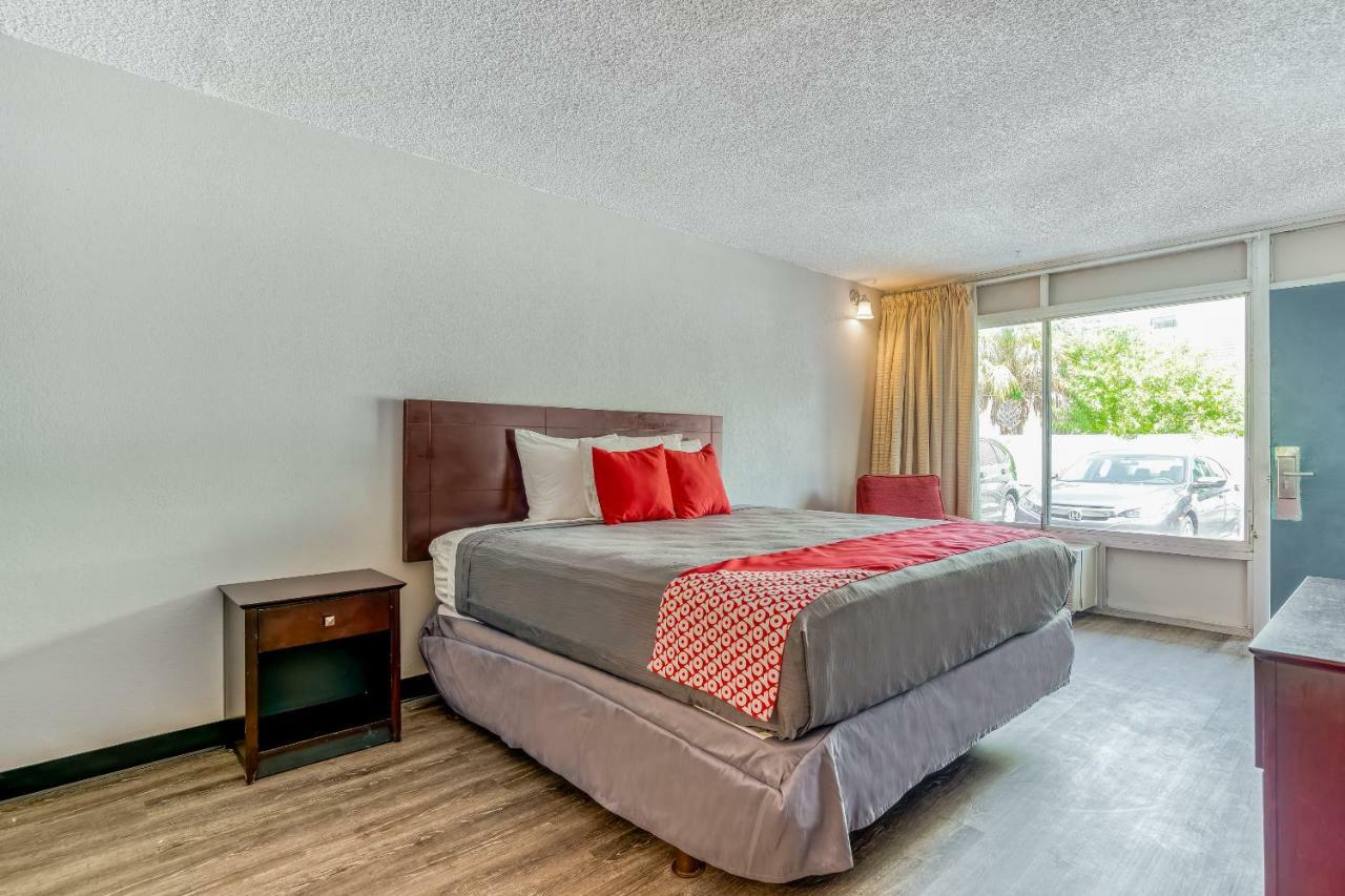 Bayside Inn Pinellas Park - Clearwater Extérieur photo